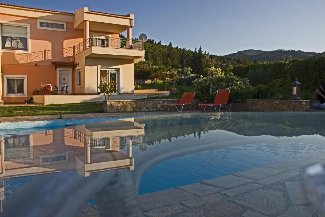 Agioi Apostoloi  Brina'S Luxury Apartments מראה חיצוני תמונה